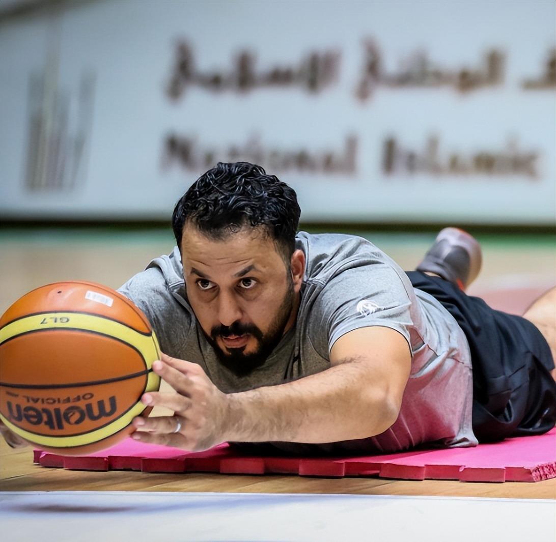 全明星赛今夜走向成谜，费耶诺德止住颓势，球迷炸锅，医务组通报恢复