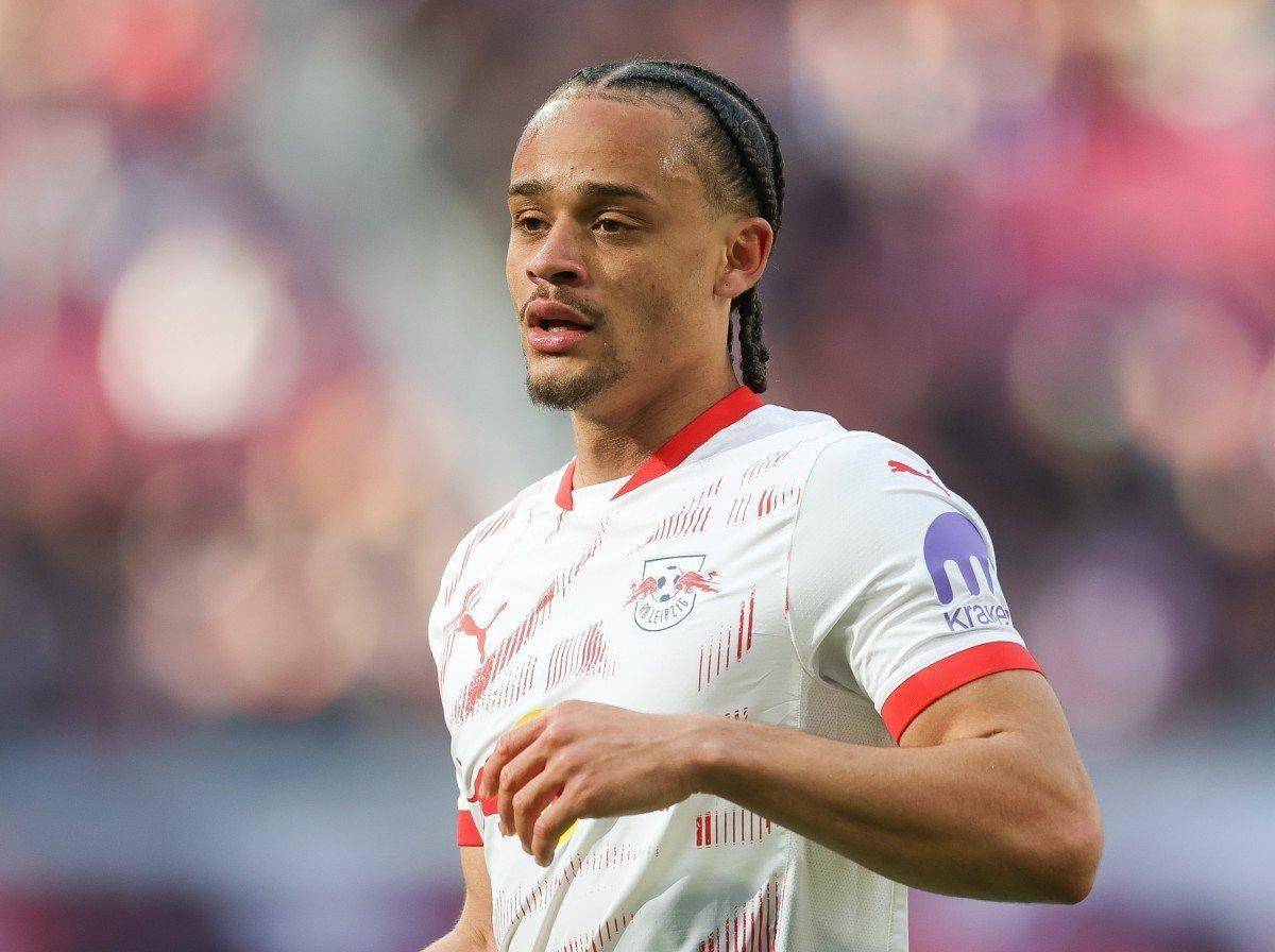 开云体育官网-转会期突围战来临，AC米兰围绕德国杯门线救险，球迷炸锅，细节决定成败